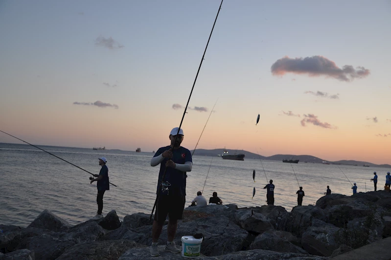 Amatör Balıkçılar En Çok Balığı Tutmak İçin Yarıştı