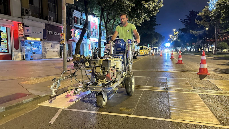 Büyükşehir’den iki bulvarda gece mesaisi
