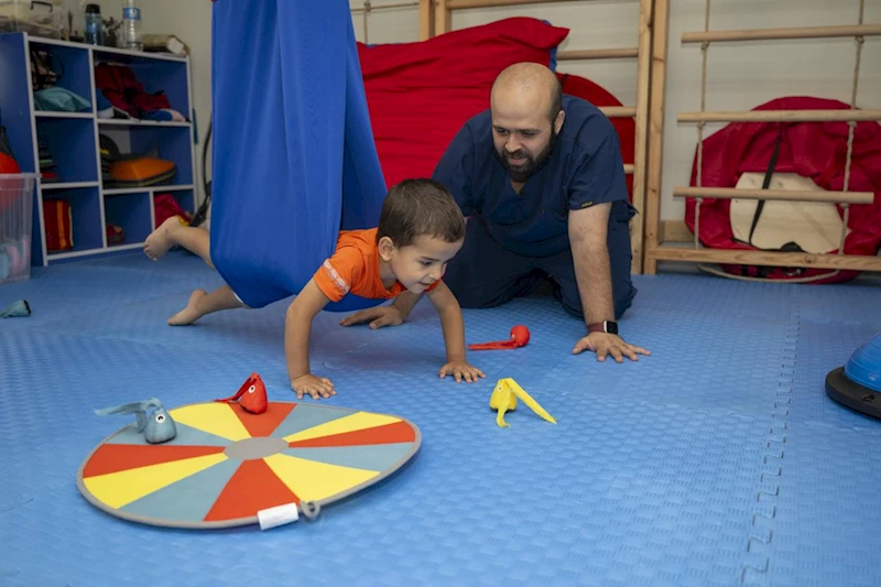 Büyükşehir’in Otizm Aile Danışma Merkezi’nde Duyu Bütünleme Terapisi Hizmeti Veriliyor