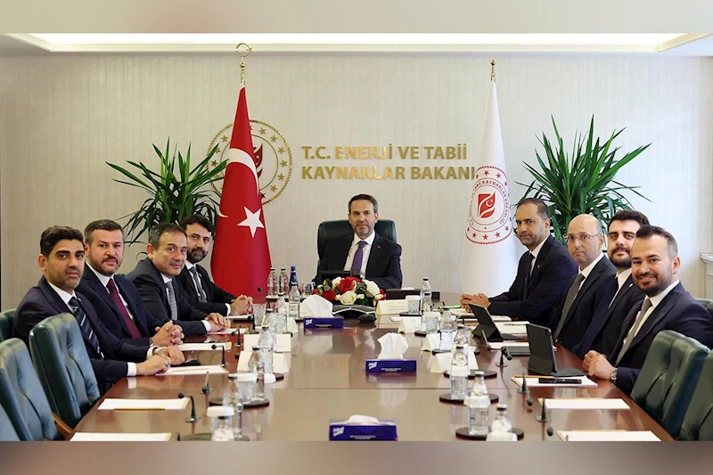 Belediye Başkanımız Özkan Çetinkaya, Enerji ve Tabii Kaynaklar Bakanı Sayın Alparslan Bayraktar’ı Ziyaret Etti