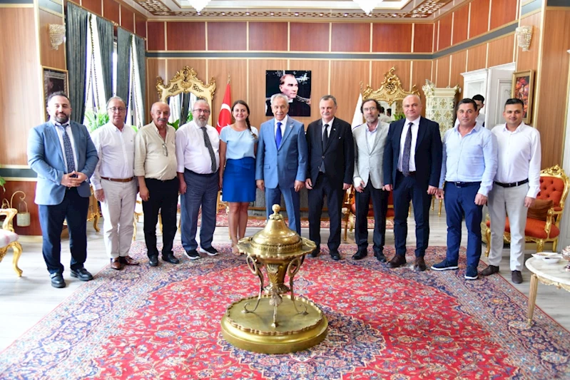 BAŞKAN BALABAN BÜLENT ARINÇ’I AĞIRLADI