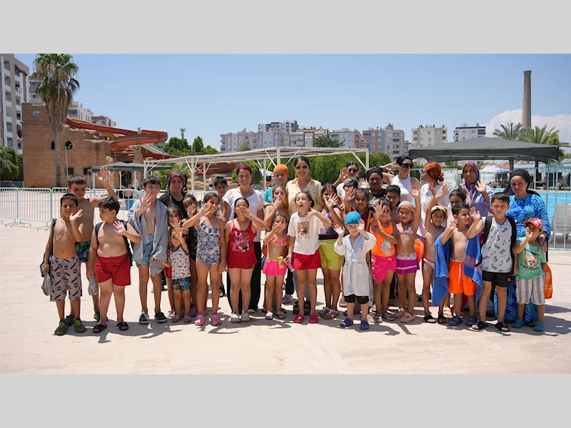 TARSUS BELEDİYESİ’NDEN DEZAVANTAJLI MAHALLELERE HAVUZ KEYFİ
