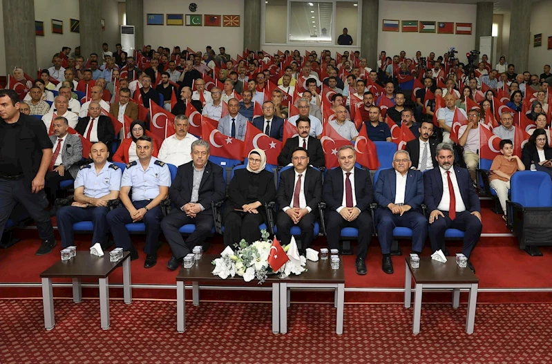 Büyükkılıç, ERÜ’de 15 Temmuz Konulu Konferans ve Törene Katıldı
