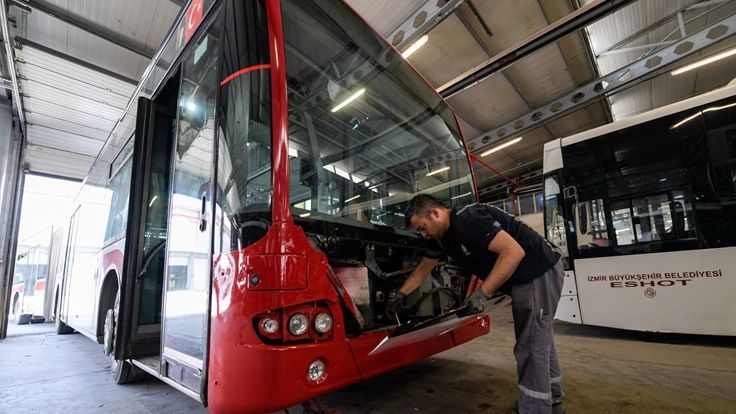 ESHOT atölyeleri fabrika gibi çalışıyor