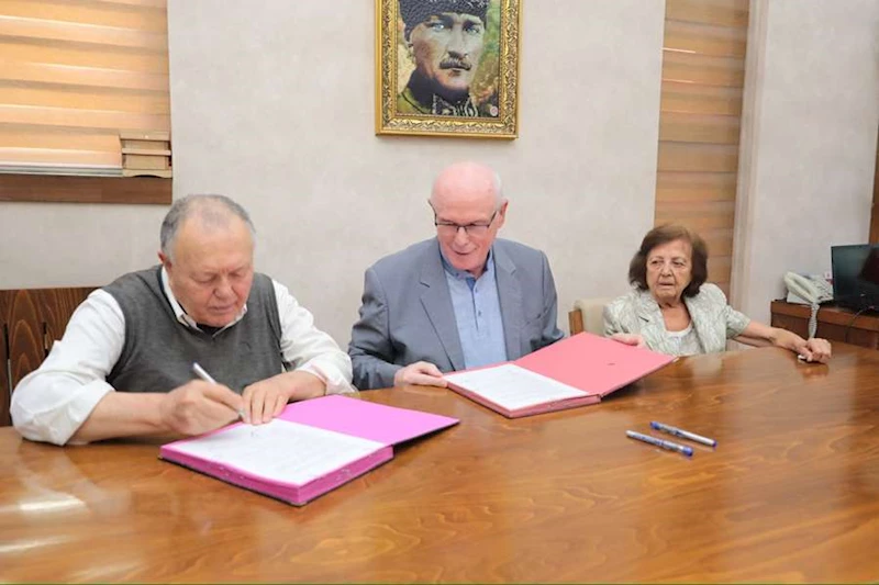 BAŞKAN KURT ALZHEİMER MERKEZİ İÇİN YÜKSEL ÇİFTİ İLE PROTOKOL İMZALADI