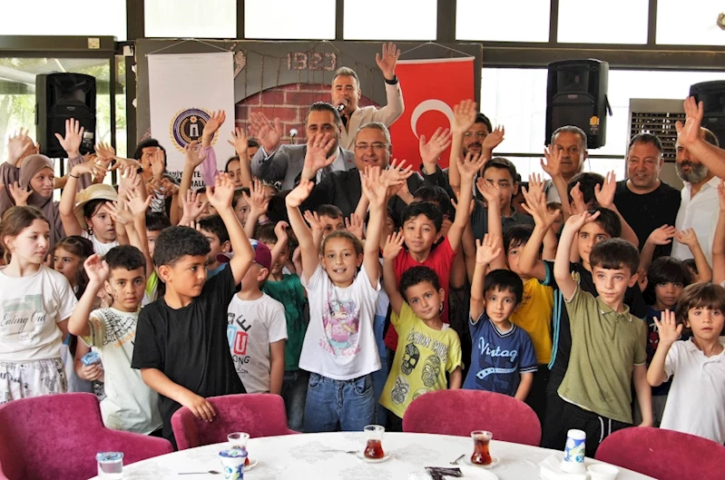 Özarslan, şehit ve gazi çocuklarıyla buluştu
