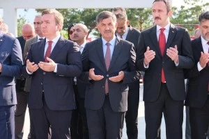 Garnizon Şehitliğinde 15 Temmuz Demokrasi ve Milli Birlik Günü Dolayısıyla Anma Programı Düzenlendi.