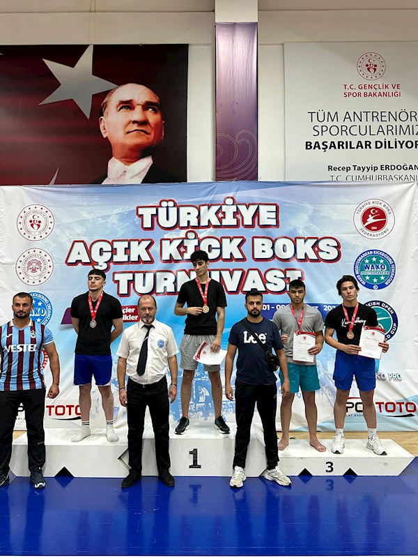 Konya’da Türkiye Açık Kick Boks Şampiyonası’nda İlimizi Temsil Eden Sporcular 9 Madalya İle Döndü
