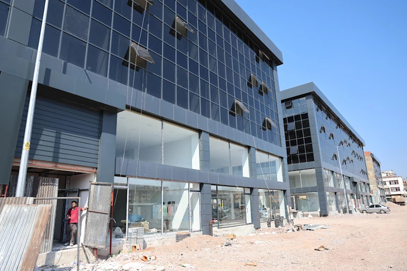 ESKİ SANAYİ’DE TAPULAR VERİLMEYE BAŞLIYOR…