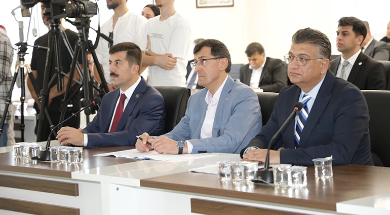 ŞEHRİMİZDEKİ YATIRIM PROJELERİ DEĞERLENDİRİLDİ