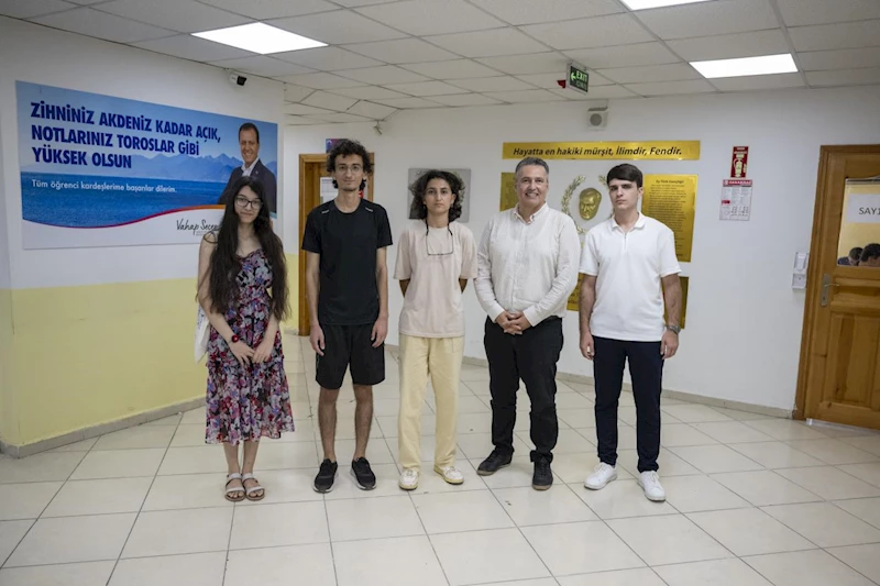 Büyükşehir’in Eğitimde Sağladığı Fırsat Eşitliği, Meyvelerini Veriyor