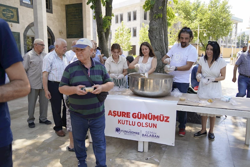 YUNUSEMRE 5 NOKTADA AŞURE DAĞITTI