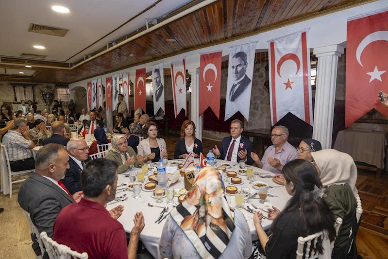 Başkan Seçer Kıbrıs Barış Harekâtı’nın 50. Yıl Dönümü Onuruna Yemek Verdi
