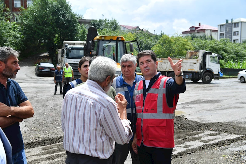 Başkan Kaya, sağanak yağışların vurduğu mahallelerde incelemelerde bulundu