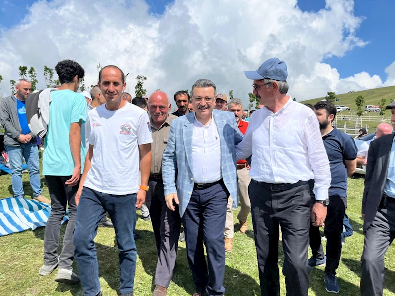 BAŞKAN GENÇ: YAYLALARIMIZI DAHA KONFORLU YOLLARLA BULUŞTURACAĞIZ