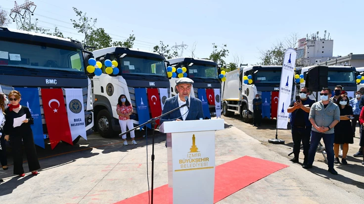 Büyükşehir’den Buca’ya 28 araçlık filo desteği