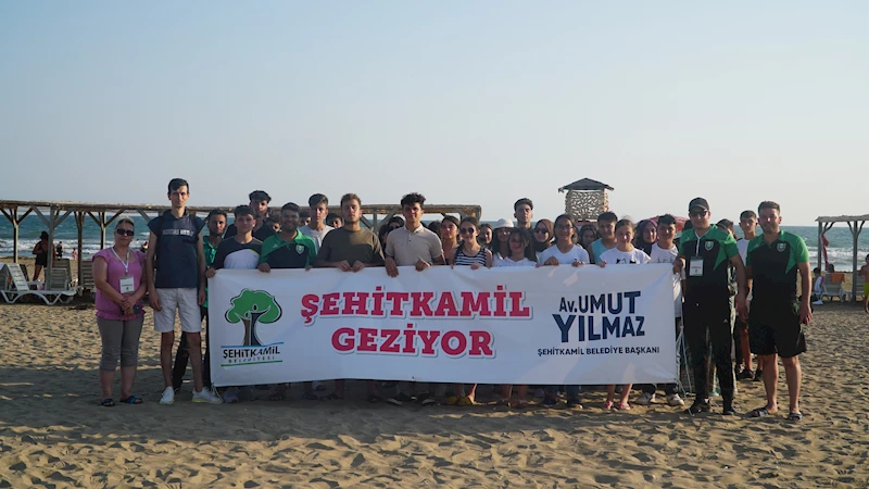 DENİZ KAMPI, ÖĞRENCİLERE UNUTULMAZ BİR GÜN YAŞATIYOR