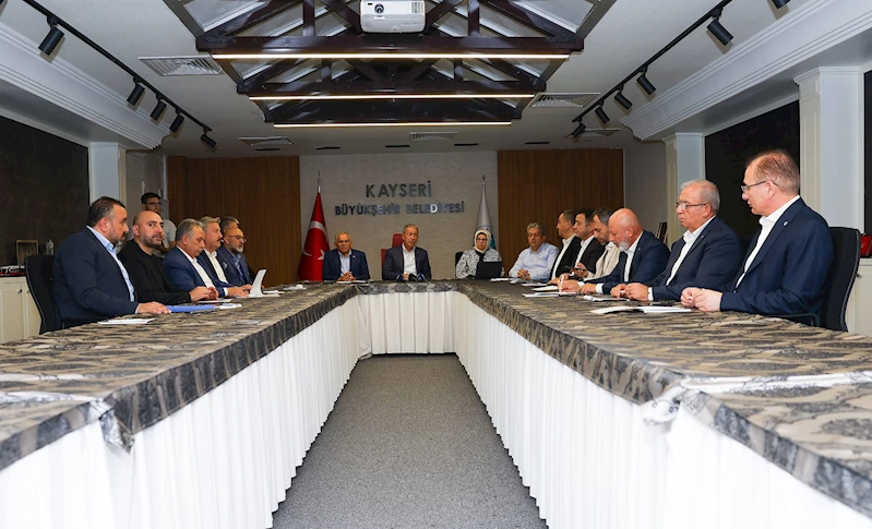 Akar ve Büyükkılıç’tan OSB ve Oda Başkanlarıyla Yatırım Değerlendirme Toplantısı