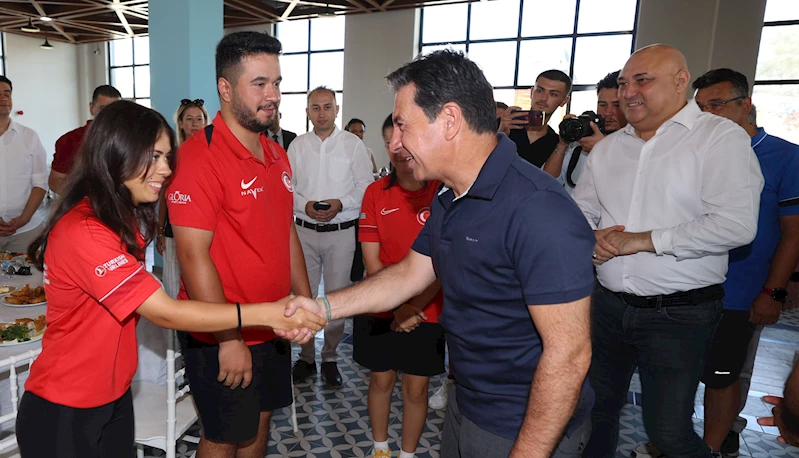 Başkan Aras Şampiyon Okçularla Bir Araya Geldi