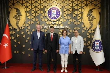 ESKİŞEHİR’İN BAŞKANLARINDAN KOMŞU İLLERDE DAYANIŞMA BULUŞMASI