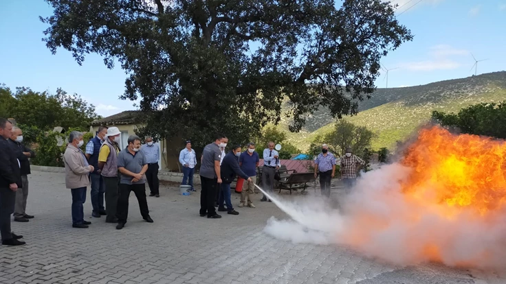 Büyükşehir’den muhtarlara afet eğitimi