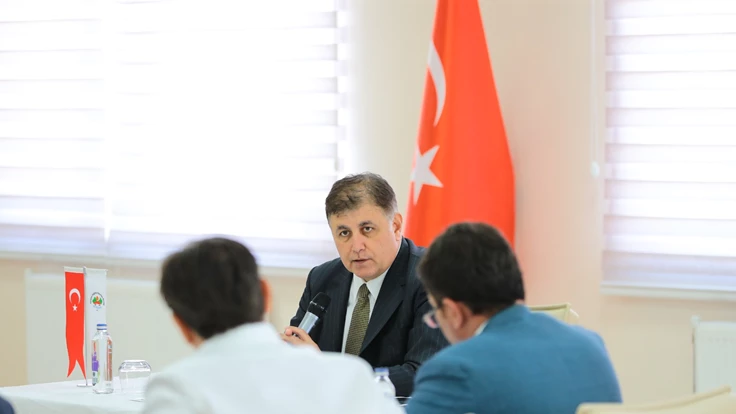 “Halk sağlığı alanında Türkiye’ye ışık tutacağız”