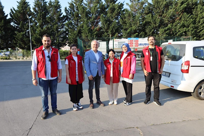 İZMİT BELEDİYESİ SABAHIN İLK IŞIKLARINDA EMEKÇİLERİ UNUTMADI