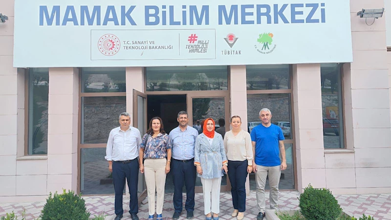 Mamak’ta Çocuklar yaz Kurslarını Bilim Merkezi’nde Geçiriyor