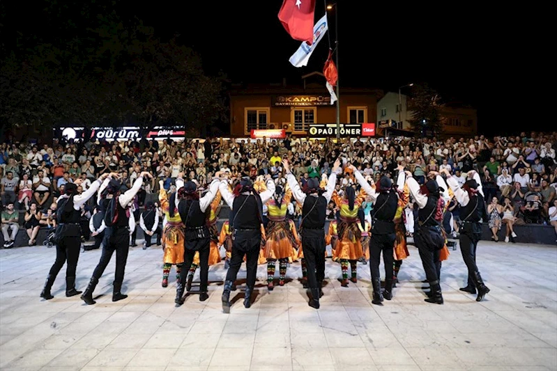 Denizli, dans festivalini doyasıya yaşıyor