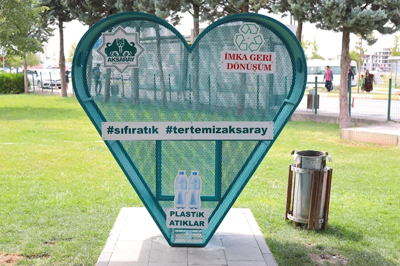 AKSARAY BELEDİYESİ PET ŞİŞE TOPLAMA KAFESLERİ İLE KENTE ESTETİK, DOĞAYA SAYGI KAZANDIRIYOR
