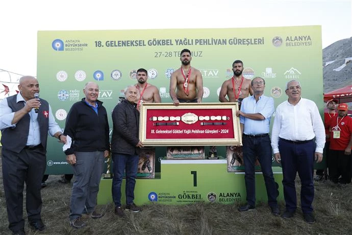 GÖKBEL’İN BAŞPEHLİVANI ENES DOĞAN OLDU