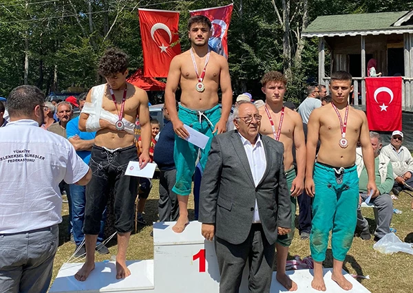 PAMUKKALE BELEDİYESPORLU PEHLİVAN TÜRKİYE ŞAMPİYONU