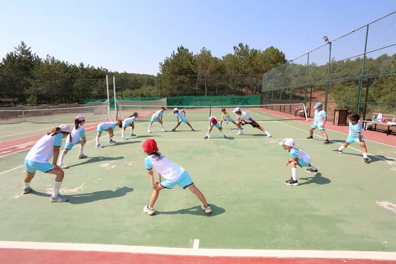 ODUNPAZARI BELEDİYESİ YAZ SPOR OKULLARI İLE ÇOCUKLARA TATİLDE SPOR KEYFİ SUNUYOR