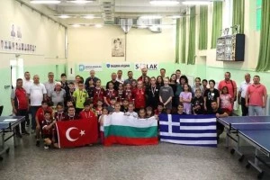 YALOVA BELEDİYESPOR MASA TENİSİNDE TARİH YAZDI