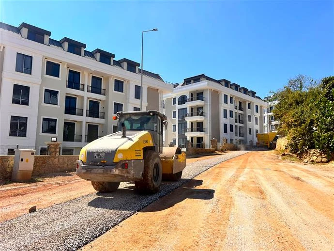 ALANYA BELEDİYESİ’NDEN PAYALLAR VE OBA MAHALLELERİNDE ASFALT ÇALIŞMASI