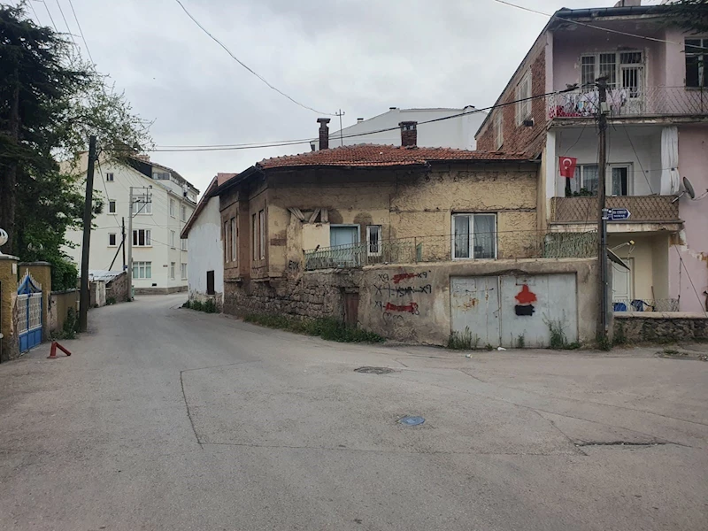 ÇERDİĞİN MAHALLESİ’NİN 30 YILLIK SORUNU ÇÖZÜME KAVUŞTU