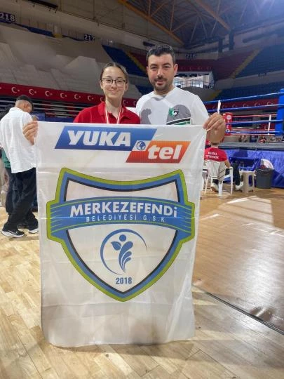Genç Boksör Şampiyonada Türkiye Üçüncüsü Oldu