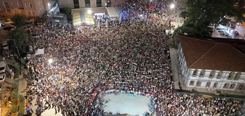 ZAFER MEYDANI DOLDU TAŞTI; COŞKU DORUĞA ULAŞTI