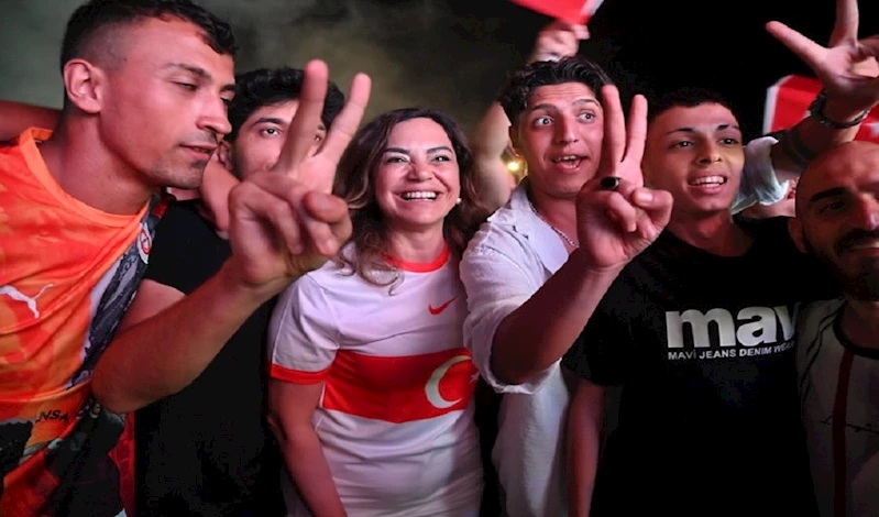TEKİRDAĞ ZAFER COŞKUSUNU BÜYÜŞEHİR
