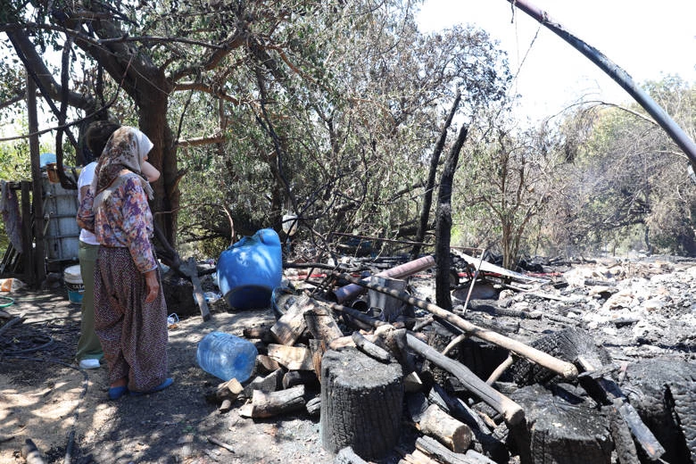 Antalya Büyükşehir Belediyesi yaraları sarmak için kolları sıvadı