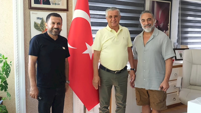 Ünlü oyuncu Selim Bayraktar Başkan Topaloğlu’nu ziyaret etti