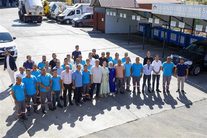 BAŞKAN ÖZÇELİK MESAİYE TEMİZLİK İŞLERİ ŞANTİYESİ