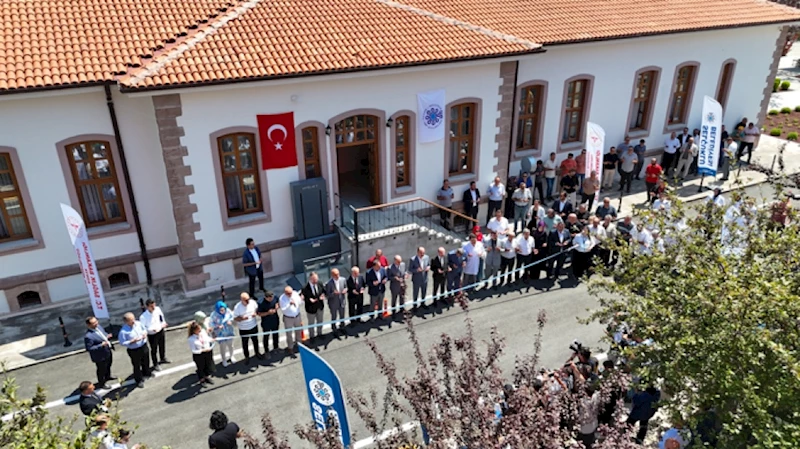 Selçuklu Belediyesi’nden tarihe bir vefa örneği daha TARİHİ HEMŞİRELİK BİNASI “AYAKTA FİZİK TEDAVİ VE GELENEKSEL TAMAMLAYICI TIP MERKEZİ” OLARAK HİZMETE AÇILDI