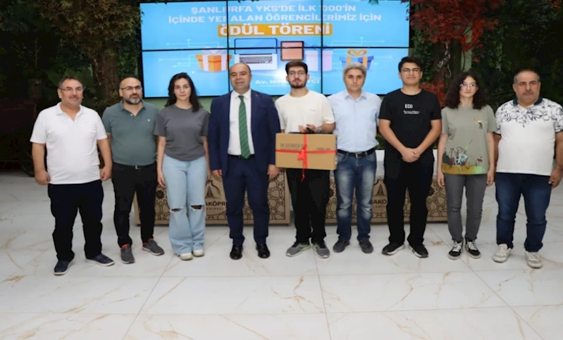 KARAKÖPRÜ’DE BAŞARILI ÖĞRENCİLER ÖDÜLLENDİRİLDİ