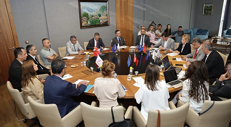 ŞEHRİMİZİN REKABET GÜCÜNÜ ARTIRMAK İÇİN ÇALIŞIYORUZ