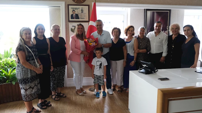 Kadın kollarından Başkan Topaloğlu’na ziyaret