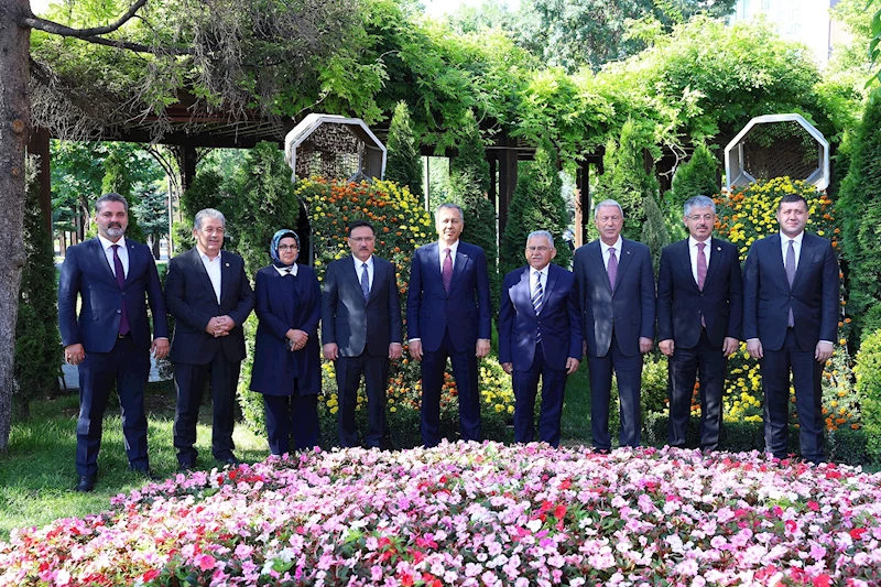 İçişleri Bakanı Yerlikaya’dan Başkan Büyükkılıç’a Ziyaret