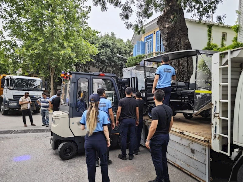 ADALAR’DA AKÜLÜ ARAÇLAR TOPLANMAYA BAŞLANDI