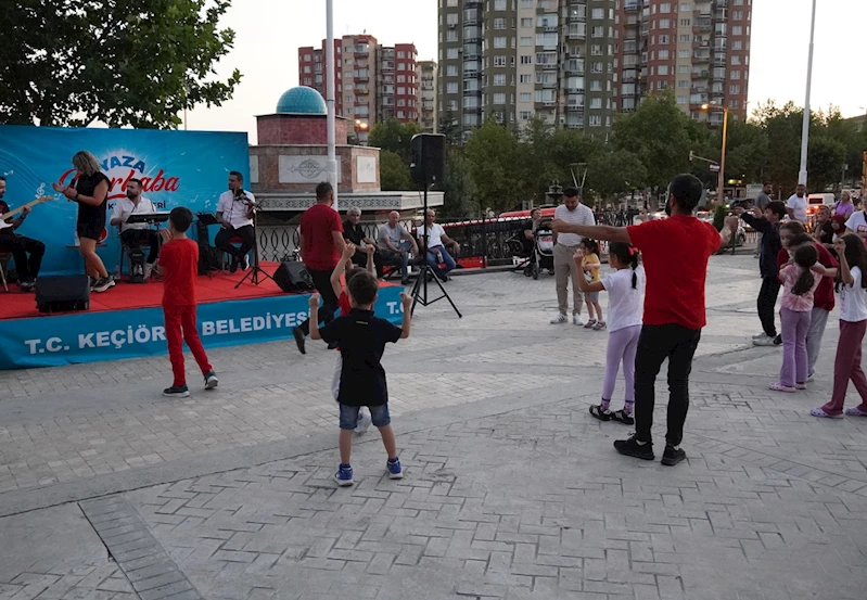 Eğlencenin adresi Yaza Merhaba Konserleri