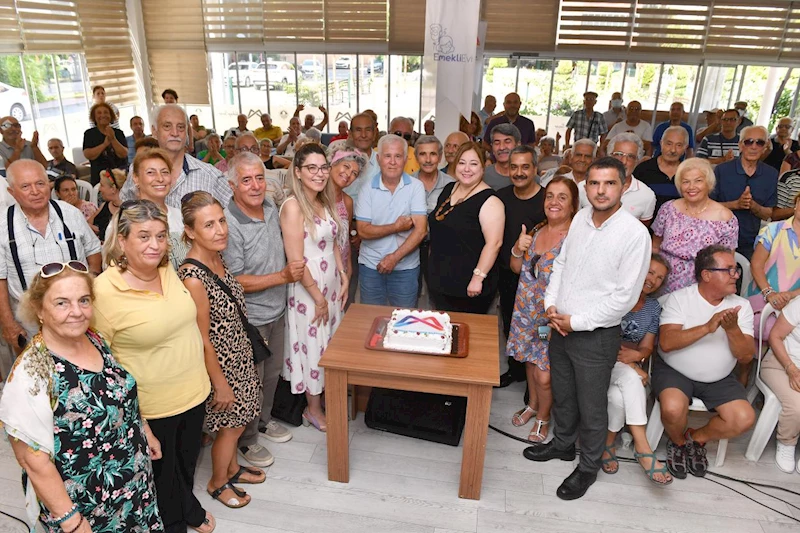 Büyükşehir, Emekliler Haftası’nda Yaş Almışları Mutlu Etti